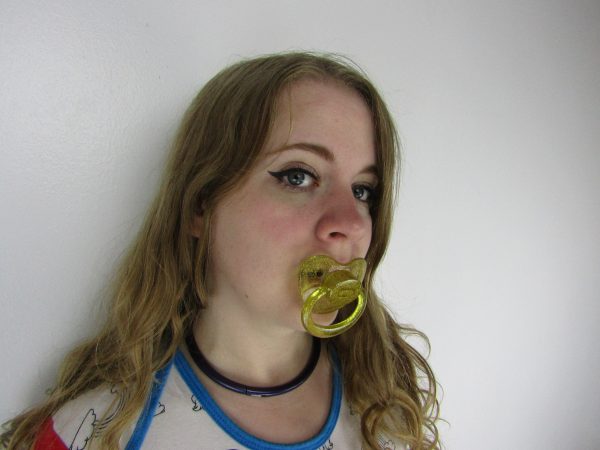 Sparkling Gold Pacifier - Image 6