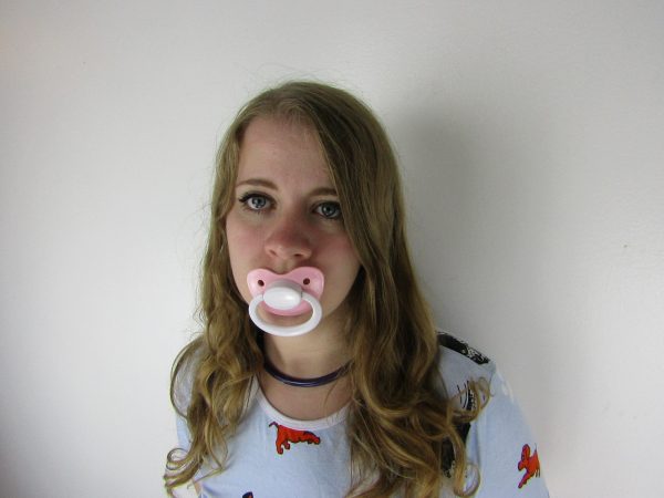 White and Pink pacifier - Image 4