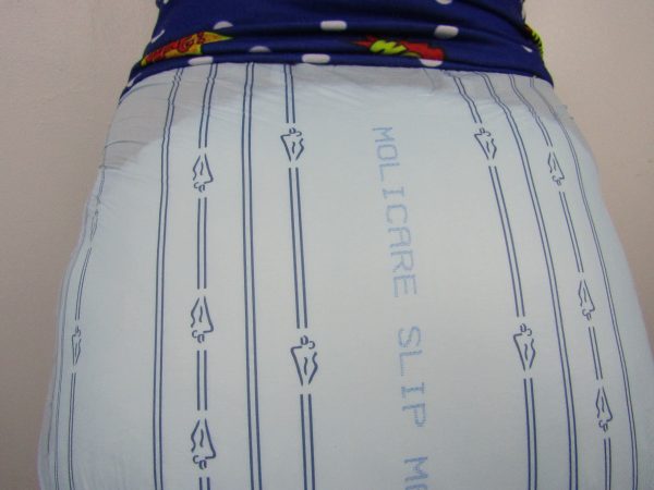 MoliCare Slip Maxi PE BACKED - Image 6