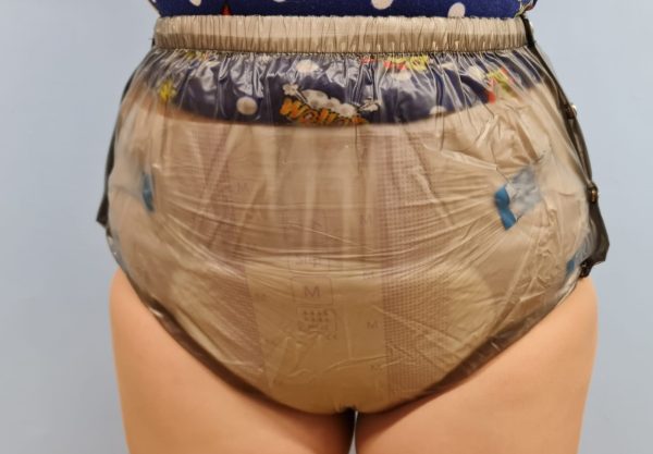 Black front popper Plastic pants - Image 5